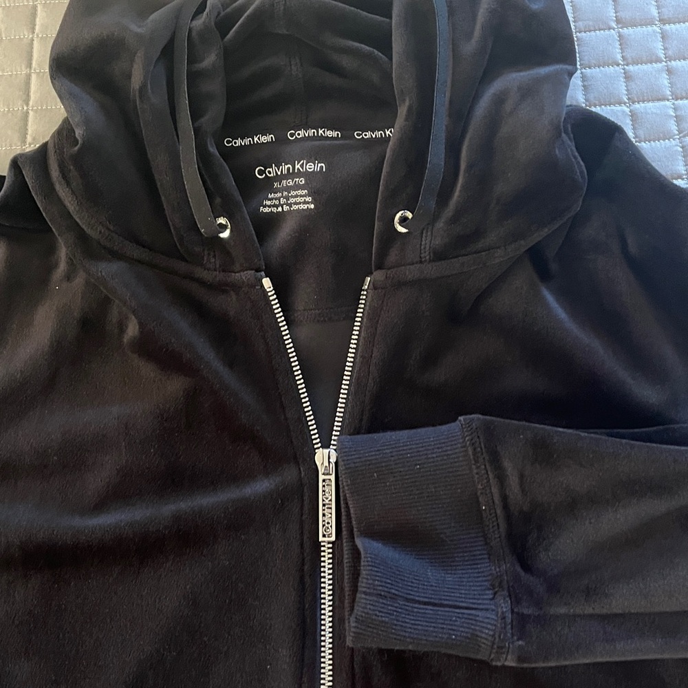 Calvin Klein Black velvet zipper hoodie and pant set - Picture 6 of 15